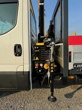 Iveco Daily 35S14, cassone fisso, pronta consegna - Foto 5