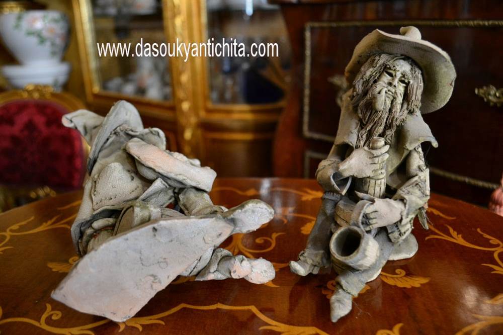 Coppia statuine anziani in terracotta firmate Caruso, in buone condizioni - Foto 4