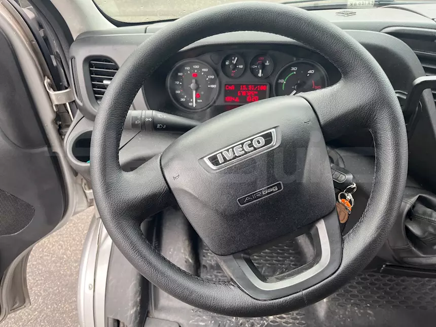 Foto 9Iveco Daily, 2015, 21 posti, Euro 6, km 672.623, cambio: manuale
