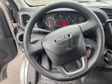 Iveco Daily, 2015, 21 posti, Euro 6, km 672.623, cambio: manuale - Anteprima 9