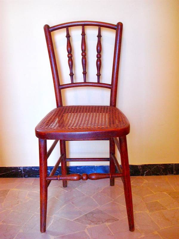 Sedia primi 900 tipo Thonet in faggio curvato, in legno, ottimo stato
