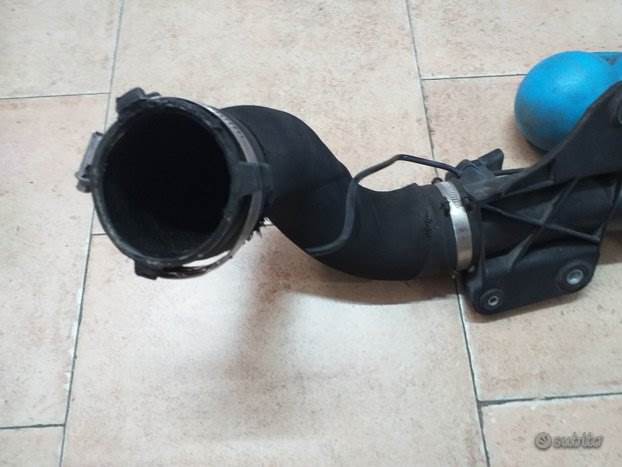 Tubo intercooler Audi A4 A5 Q5 3.0 diesel 2010, in ottime condizioni - Foto 7