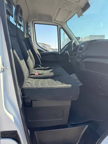 Iveco Daily 35C11 con gru EFFER e cassone fisso Anno 2014, ottime condizioni - Anteprima 7