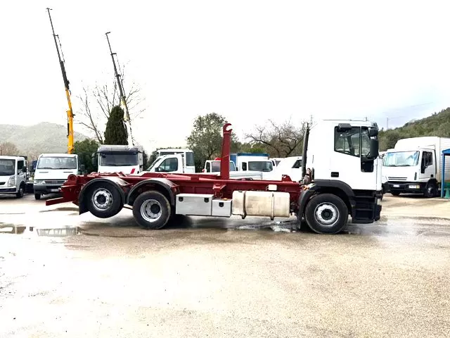 Camion Marca Iveco Eurotech Cursor 260e43 scarrabile Anno 2001