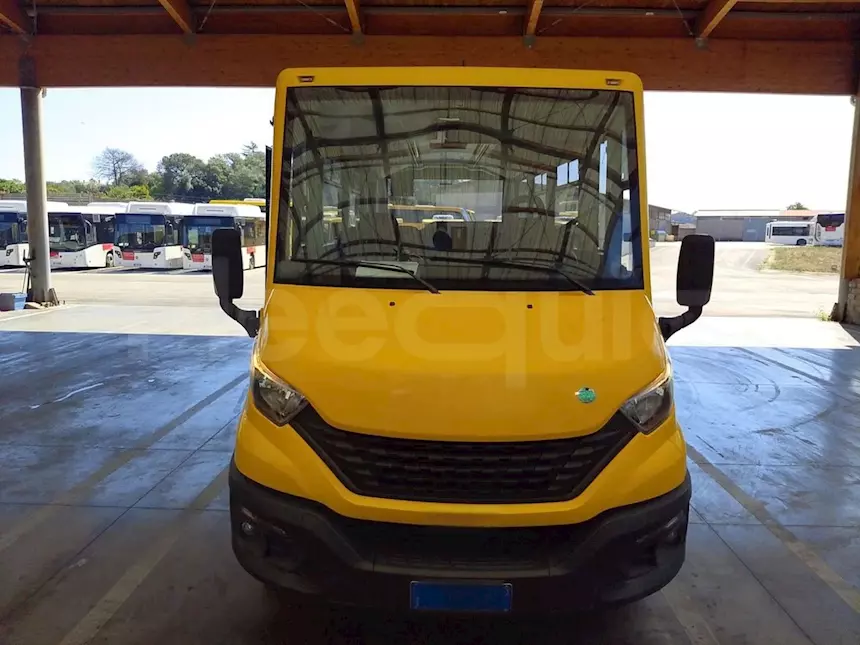 Foto 8Iveco Indcar Wing, 2022, 47 posti, Euro 6 Km 36937, cambio: manuale