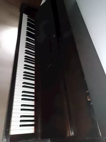 Pianoforte verticale Offberg - Anteprima 2