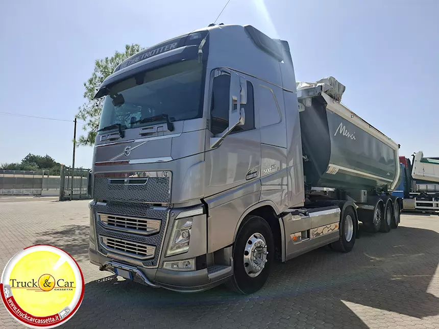 Foto 2Volvo FH 500 - 2015 - trattore con Impianto Idrauli Km 904549, marca MENCI