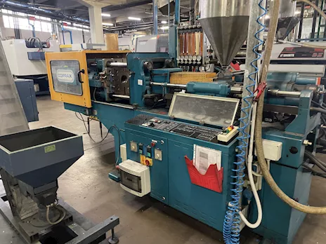 N. 2 presse oleodinamiche, nastro e tramoggia