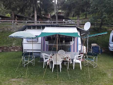 Laika Polo 52/S GL in campeggio alpino