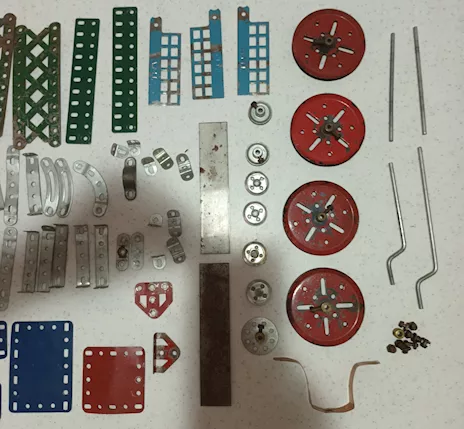 Lotto di componenti vintage per costruzioni meccaniche - Anteprima 2