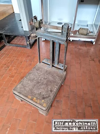 Bassacuna da arredamento usata - Foto 2