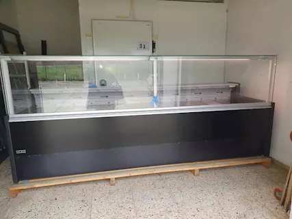 Banchi frigo murali e casse usati
