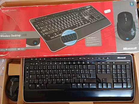 Microsoft Wireless Desktop 3000 tastiera RF NERO