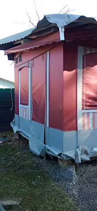 Preingresso / veranda, modello Cortina, prezzo trattabile - Anteprima 6