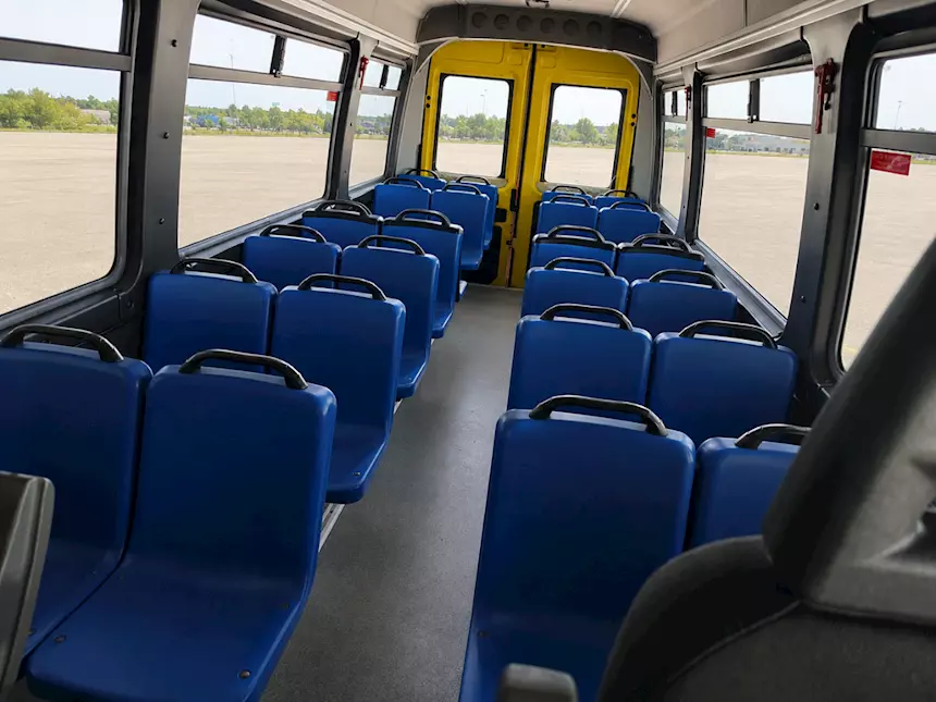 Foto 4Irisbus Marca Iveco Scuolabus 30 Posti Euro 5 Anno 2011 Km 120000