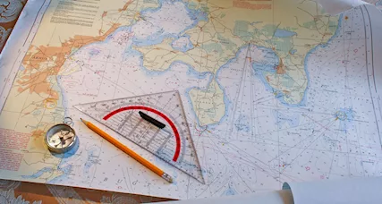 LEZIONE DI NAVIGAZIONE ISTITUTO NAUTICO PATENTE NAUTICA
