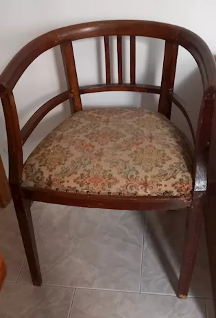 Poltrone - Sono due anni 70/80 necessita cambio