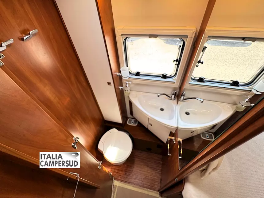 Camper Laika Kosmo Emblema 509E semintegrale Fiat del 2022 Km 20000 - Foto 11