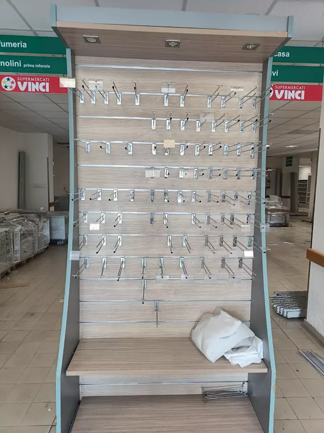 Espositore dogato rovere e verde salvia 2946, in buone condizioni
