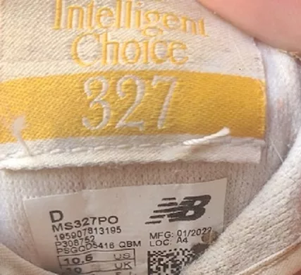 2 paia di scarpe New Balance 327 - Numero 44.5 - Anteprima 4