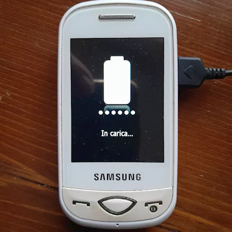 Samsung GT-B3410 non si accende da sostituire tasto accensione - Anteprima 2
