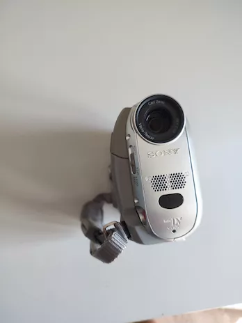 Videocamera Marca Sony completa di tutto, mod. DCR, ottime condizioni - Foto 4
