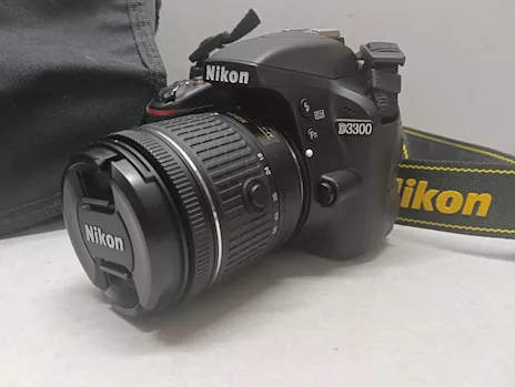 Nikon D3300 con obiettivo. Come nuova - Anteprima 2