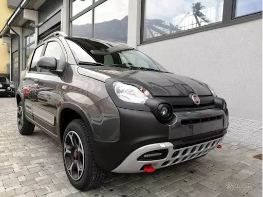 Fiat Panda Cross 4X4 84 CV + Carplay + sensori