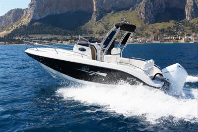 Trimarchi walkarund MARG 23 pakage mercury 225hp