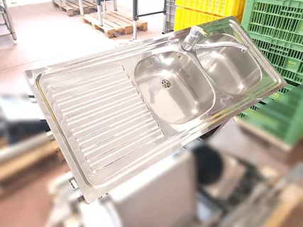 Lavello a 2 vasche in acciaio inox usato