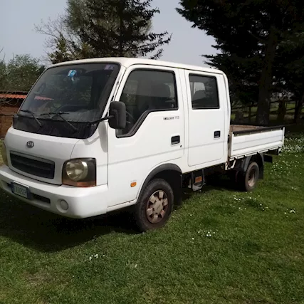 Autocarro Kia SD