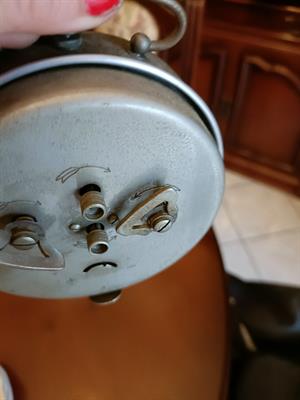 Vendo sveglia vintage funzionante - Anteprima 1
