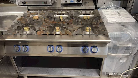 Cucina gas 6 fuochi usata revisionata