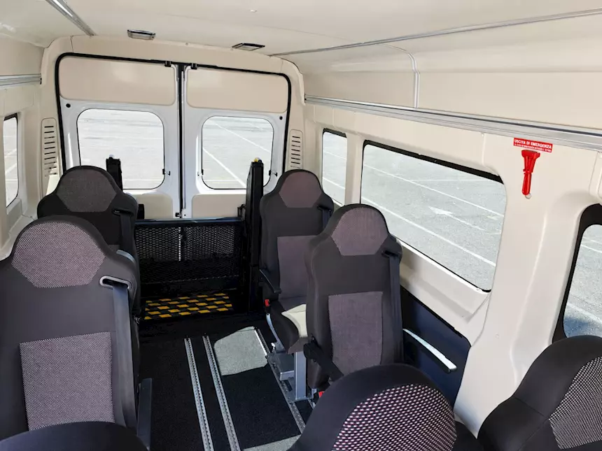 Foto 10Fiat Ducato Maxi Passo Extra 9 Posti Trasporto Disabili, con pedana