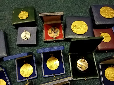 Lotto di medaglie sportive vintage - Foto 3