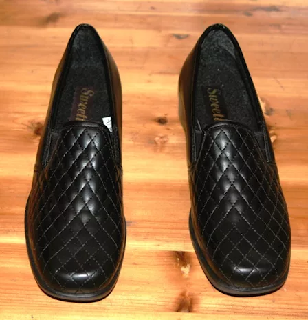 Numero 38, nuove scarpe da donna, color nero - Foto 2