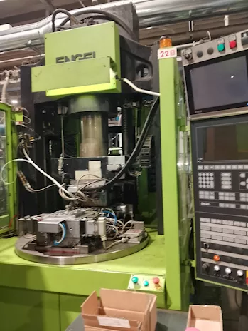 Stampaggio plastica categorie protette