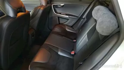 Volvo V60 R Design