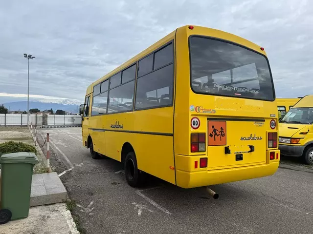 Foto 3Iveco Irisbus Cacciamali 65 CC80E 18M, ottime condizioni