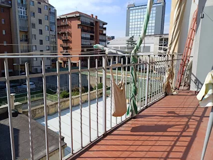 Camere in appartamento uso transitorio studenti/insegnanti - Anteprima 1