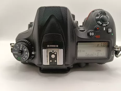 Nikon D7200 pari al nuovo, con scatola e accessori originali - Foto 5