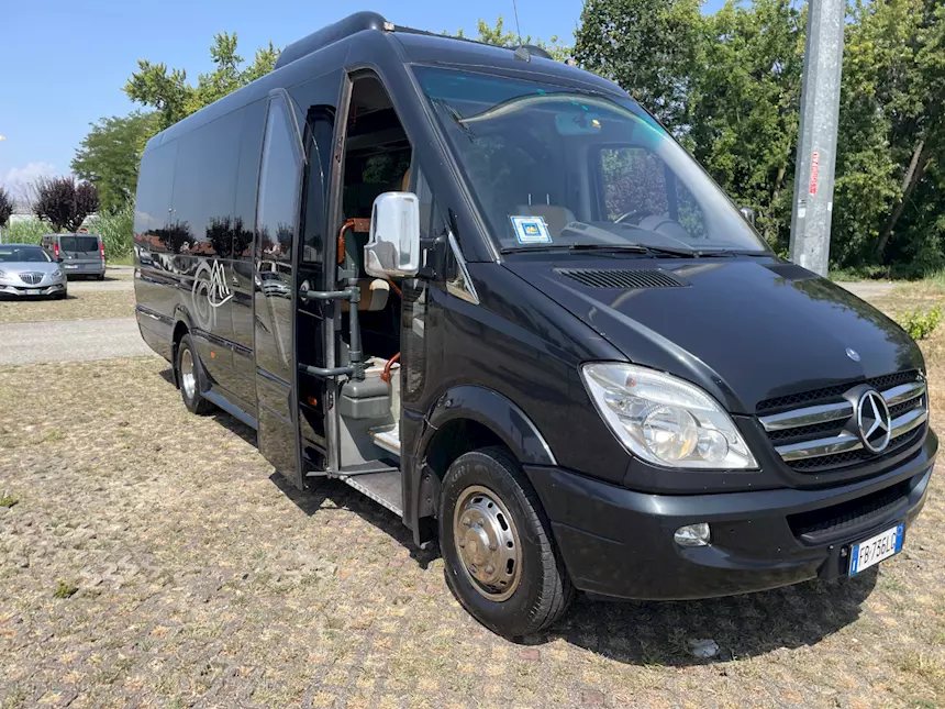 Foto 4Mercedes 519 21 posti anno 2013 Euro 5 Perfetto, mai usati
