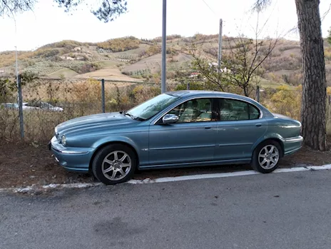 Jaguar X Type 2.0 V6 GPL