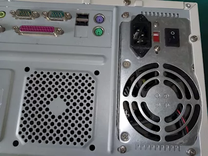 PC e computer completo, LG, monitor, tastiera, mouse - Anteprima 2