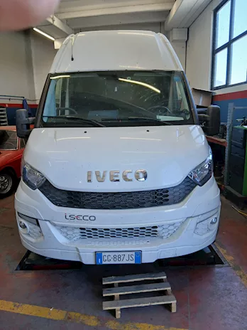 Daily -  Iveco Tourys 19+1+1 Euro 6 del