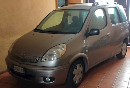 TOYOTA Yaris Verso 1.4 TDI D-4D 2004