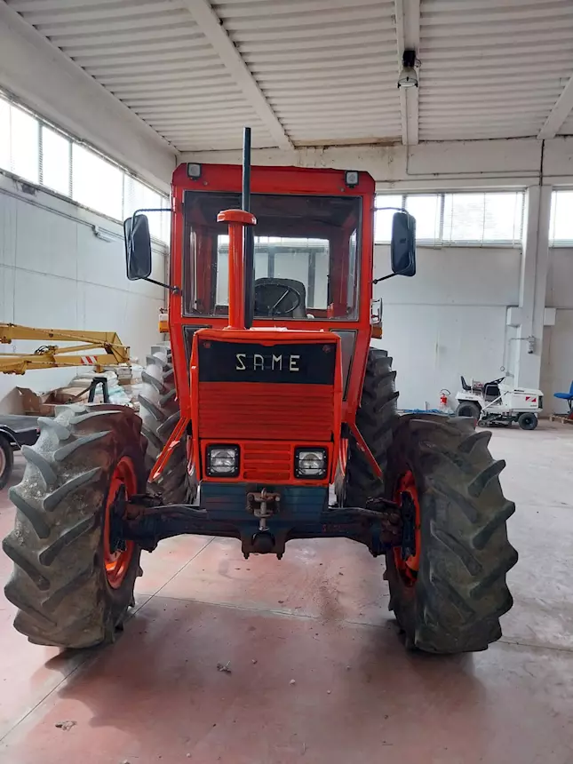 Leopard del 1980 - 85 CV - 4552 ore - dt - df - 4x4 - idroguida Same