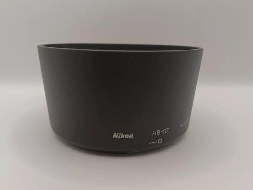 Foto 3 Paraluce Marca Nikon HB-37, adatto x 55-200mm f/4-5.6G, come nuovo
