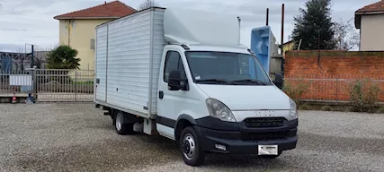 Iveco Daily C17 con sponda idraulica: