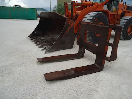 Pala gommata Fiat Hitachi FR220.2